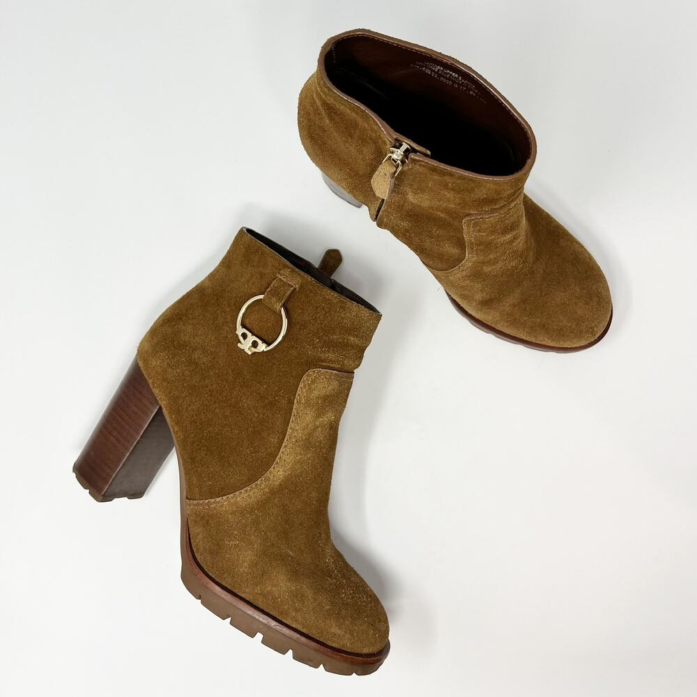 Tory Burch Sofia 85mm Lug Sole Suede Gold Hardware Logo Stacked Heel Bootie US 8